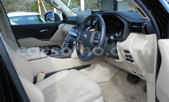 Sayi Na hannu Toyota Land Cruiser Black Mota in Maseru a Maseru Sayi Na hannu Toyota Land Cruiser Black Mota in Maseru a Maseru