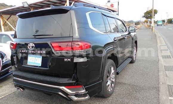 Sayi Na hannu Toyota Land Cruiser Black Mota in Maseru a Maseru Sayi Na hannu Toyota Land Cruiser Black Mota in Maseru a Maseru