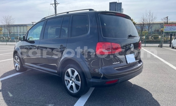 Sayi Na hannu Volkswagen Touran Black Mota in Maputsoe a Leribe Sayi Na hannu Volkswagen Touran Black Mota in Maputsoe a Leribe