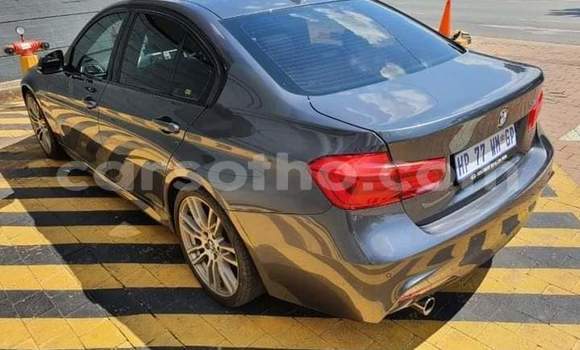 Sayi Na hannu BMW 3–Series Black Mota in Maseru a Maseru Sayi Na hannu BMW 3–Series Black Mota in Maseru a Maseru