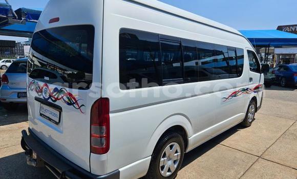 Buy Used Toyota Hiace White Car in Maseru in Maseru Buy Used Toyota Hiace White Car in Maseru in Maseru