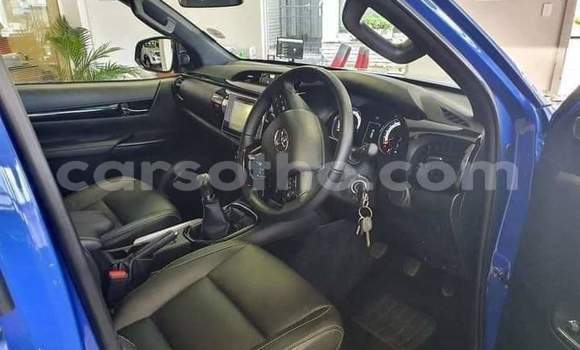 Sayi Na hannu Toyota Hilux Blue Mota in Maseru a Maseru Sayi Na hannu Toyota Hilux Blue Mota in Maseru a Maseru