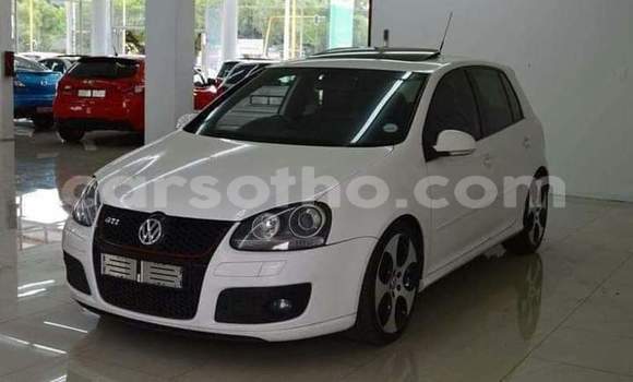 اشتري مستعمل Volkswagen Golf GTI White سيارة في Maseru في Maseru اشتري مستعمل Volkswagen Golf GTI White سيارة في Maseru في Maseru