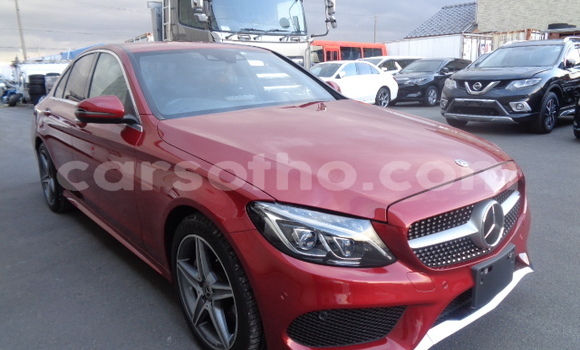 Sayi Na hannu Mercedes-Benz C–Class Red Mota in Maseru a Maseru Sayi Na hannu Mercedes-Benz C–Class Red Mota in Maseru a Maseru