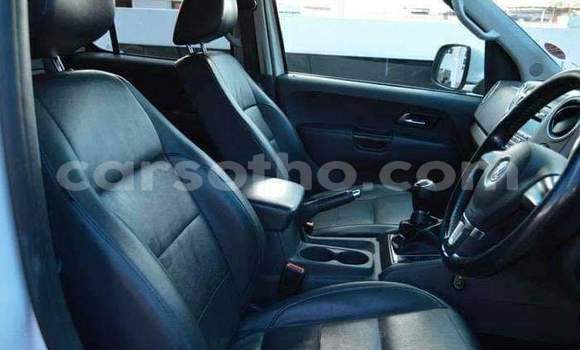 Sayi Na hannu Volkswagen Amarok White Mota in Maseru a Maseru Sayi Na hannu Volkswagen Amarok White Mota in Maseru a Maseru
