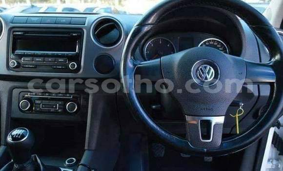 Sayi Na hannu Volkswagen Amarok White Mota in Maseru a Maseru Sayi Na hannu Volkswagen Amarok White Mota in Maseru a Maseru