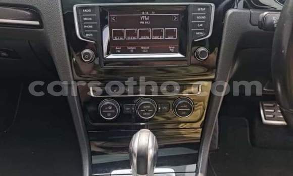 Sayi Na hannu Volkswagen Golf R White Mota in Maseru a Maseru Sayi Na hannu Volkswagen Golf R White Mota in Maseru a Maseru