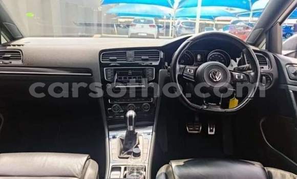 Sayi Na hannu Volkswagen Golf R White Mota in Maseru a Maseru Sayi Na hannu Volkswagen Golf R White Mota in Maseru a Maseru