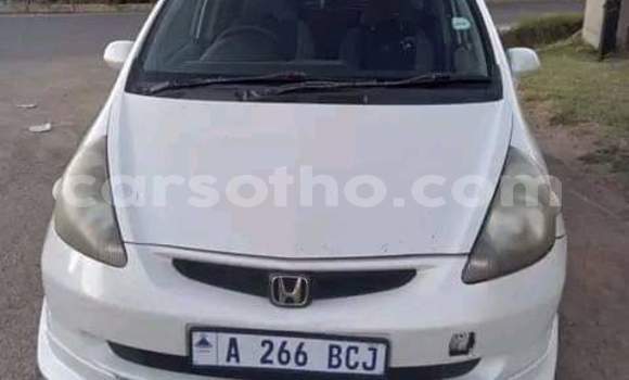 Acheter Occasion Voiture Honda FIT Blanc à Mafeteng, Mafeteng