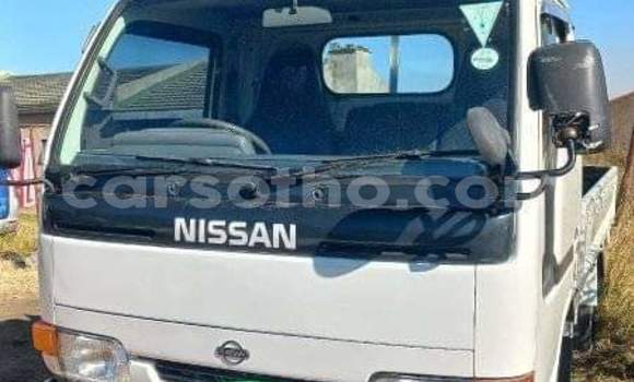 Buy Used Nissan Evalia White Truck in Import - Dubai in Maseru Buy Used Nissan Evalia White Truck in Import - Dubai in Maseru