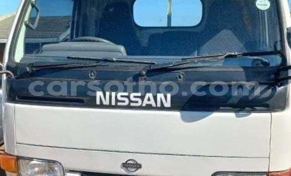 Buy Used Nissan Evalia White Truck in Import - Dubai in Maseru Buy Used Nissan Evalia White Truck in Import - Dubai in Maseru