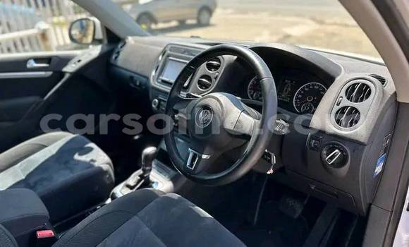 اشتري مستعمل Volkswagen Jetta White سيارة في Mafeteng في Mafeteng اشتري مستعمل Volkswagen Jetta White سيارة في Mafeteng في Mafeteng