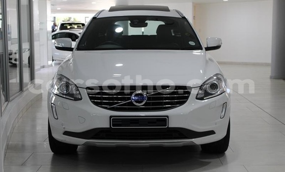 Sayi Na hannu Volvo XC60 White Mota in Butha–Buthe a Thaba-Tseka Sayi Na hannu Volvo XC60 White Mota in Butha–Buthe a Thaba-Tseka