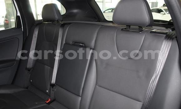 Sayi Na hannu Volvo XC60 White Mota in Butha–Buthe a Thaba-Tseka Sayi Na hannu Volvo XC60 White Mota in Butha–Buthe a Thaba-Tseka