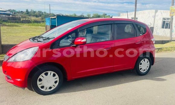 اشتري مستعمل Honda FIT Red سيارة في Maputsoa في Leribe اشتري مستعمل Honda FIT Red سيارة في Maputsoa في Leribe
