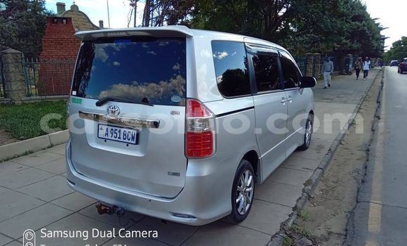 Sayi Na hannu Toyota 4Runner Other Mota in Mafeteng a Mafeteng Sayi Na hannu Toyota 4Runner Other Mota in Mafeteng a Mafeteng