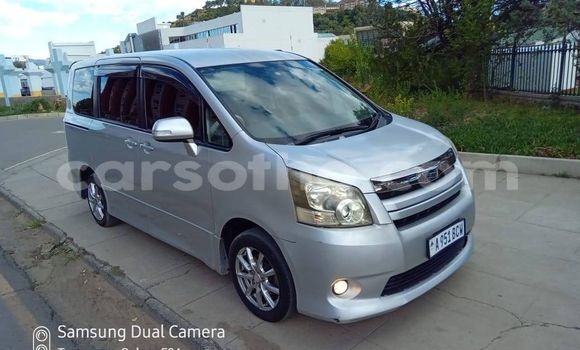 Sayi Na hannu Toyota 4Runner Other Mota in Mafeteng a Mafeteng Sayi Na hannu Toyota 4Runner Other Mota in Mafeteng a Mafeteng