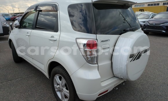 Acheter Occasion Voiture Toyota Rush Blanc à Maseru, Maseru Acheter Occasion Voiture Toyota Rush Blanc à Maseru, Maseru