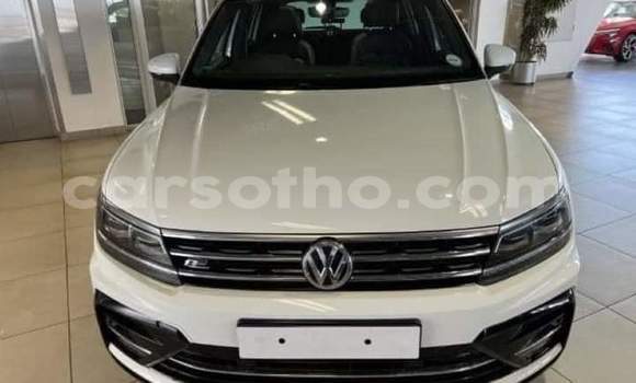 اشتري مستعمل Volkswagen Tiguan White سيارة في Maseru في Maseru