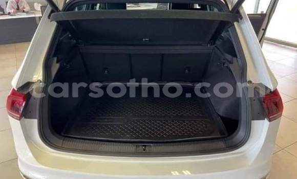 Sayi Na hannu Volkswagen Tiguan White Mota in Maseru a Maseru Sayi Na hannu Volkswagen Tiguan White Mota in Maseru a Maseru