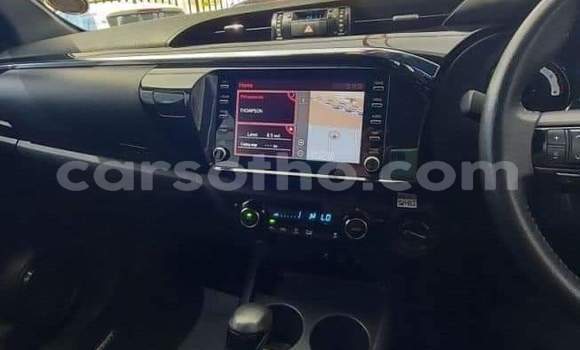 Sayi Na hannu Toyota Hilux Red Mota in Maseru a Maseru Sayi Na hannu Toyota Hilux Red Mota in Maseru a Maseru