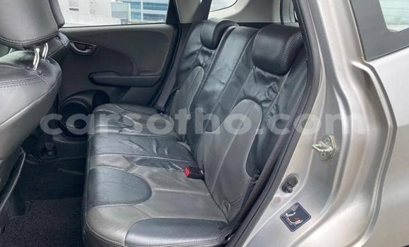 Acheter Occasion Voiture Honda FIT Gris à Maputsoe, Leribe Acheter Occasion Voiture Honda FIT Gris à Maputsoe, Leribe