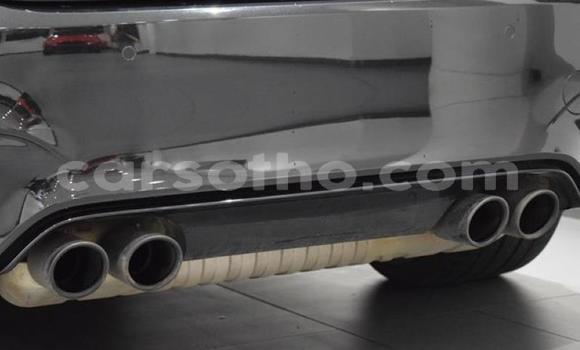 Sayi Na hannu BMW M4 Black Mota in Maseru a Maseru Sayi Na hannu BMW M4 Black Mota in Maseru a Maseru