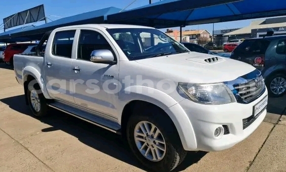 اشتري مستعمل Toyota Hilux White سيارة في Maseru في Maseru اشتري مستعمل Toyota Hilux White سيارة في Maseru في Maseru