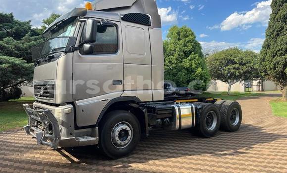 Sayi Na hannu Volvo F4 Other Babbar mota in Maseru a Maseru Sayi Na hannu Volvo F4 Other Babbar mota in Maseru a Maseru
