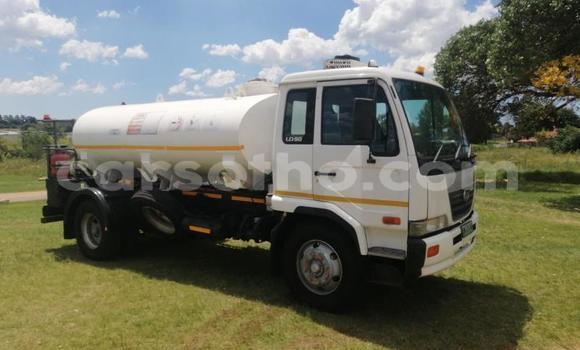 اشتري مستعمل Nissan UD Other شاحنة في Maseru في Maseru اشتري مستعمل Nissan UD Other شاحنة في Maseru في Maseru