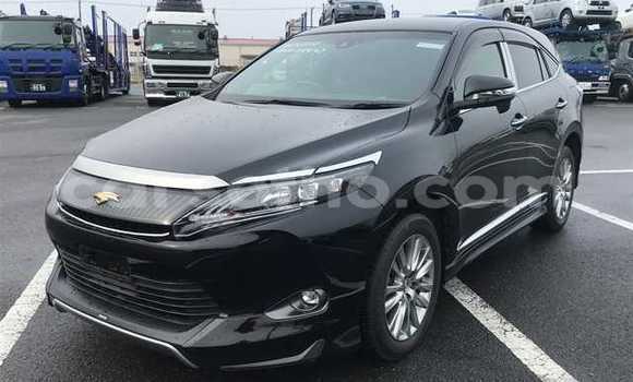 اشتري مستعمل Toyota Harrier Black سيارة في Maseru في Maseru اشتري مستعمل Toyota Harrier Black سيارة في Maseru في Maseru