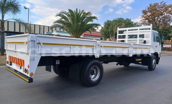 Acheter Occasion Utilitaire Nissan UD Autre à Maseru, Maseru Acheter Occasion Utilitaire Nissan UD Autre à Maseru, Maseru