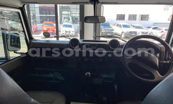 Acheter Occasion Voiture Land Rover Defender Blanc à Maseru, Maseru Acheter Occasion Voiture Land Rover Defender Blanc à Maseru, Maseru