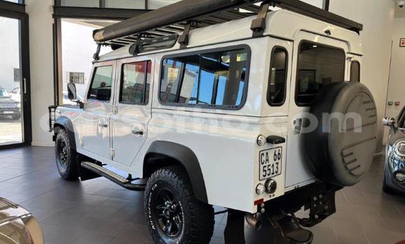 Acheter Occasion Voiture Land Rover Defender Blanc à Maseru, Maseru Acheter Occasion Voiture Land Rover Defender Blanc à Maseru, Maseru