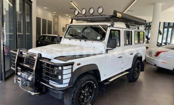 Acheter Occasion Voiture Land Rover Defender Blanc à Maseru, Maseru Acheter Occasion Voiture Land Rover Defender Blanc à Maseru, Maseru