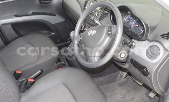 Acheter Occasion Voiture Hyundai i10 Blanc à Maputsoa, Leribe Acheter Occasion Voiture Hyundai i10 Blanc à Maputsoa, Leribe