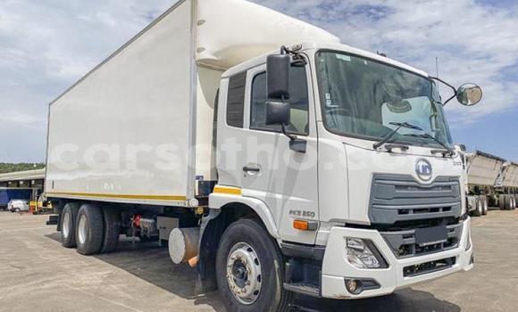 اشتري مستعمل Nissan UD Other شاحنة في Maseru في Maseru