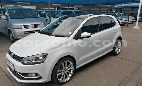 اشتري مستعمل Volkswagen Polo White سيارة في Maseru في Maseru اشتري مستعمل Volkswagen Polo White سيارة في Maseru في Maseru