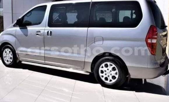 اشتري مستعمل Hyundai H1 Silver سيارة في Maseru في Maseru اشتري مستعمل Hyundai H1 Silver سيارة في Maseru في Maseru