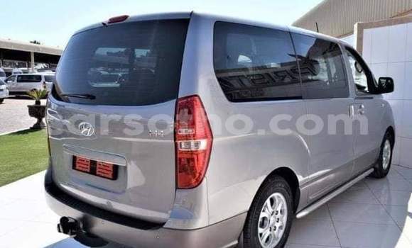 اشتري مستعمل Hyundai H1 Silver سيارة في Maseru في Maseru اشتري مستعمل Hyundai H1 Silver سيارة في Maseru في Maseru