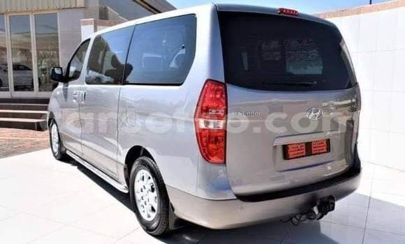 اشتري مستعمل Hyundai H1 Silver سيارة في Maseru في Maseru اشتري مستعمل Hyundai H1 Silver سيارة في Maseru في Maseru