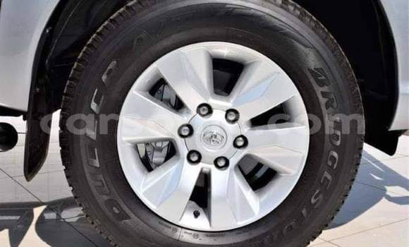 Sayi Na hannu Toyota Hilux Silver Mota in Maseru a Maseru Sayi Na hannu Toyota Hilux Silver Mota in Maseru a Maseru