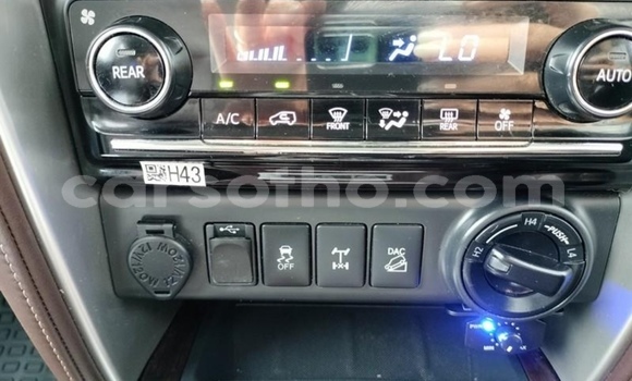 Acheter Occasion Voiture Toyota Fortuner Blanc à Maputsoe, Leribe Acheter Occasion Voiture Toyota Fortuner Blanc à Maputsoe, Leribe