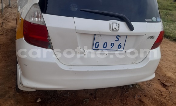 اشتري مستعمل Honda FIT White سيارة في Maseru في Maseru اشتري مستعمل Honda FIT White سيارة في Maseru في Maseru