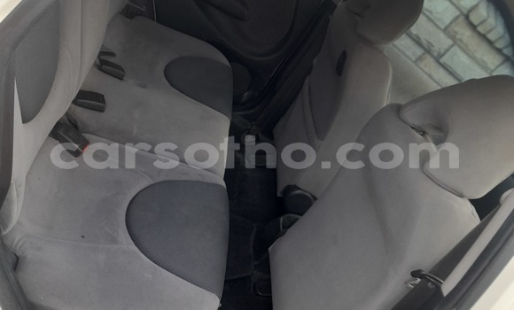 اشتري مستعمل Honda FIT White سيارة في Maseru في Maseru اشتري مستعمل Honda FIT White سيارة في Maseru في Maseru
