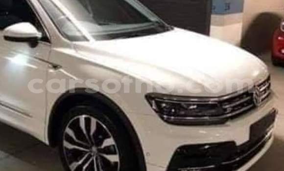 Sayi Na hannu Volkswagen Tiguan White Mota in Maseru a Maseru Sayi Na hannu Volkswagen Tiguan White Mota in Maseru a Maseru