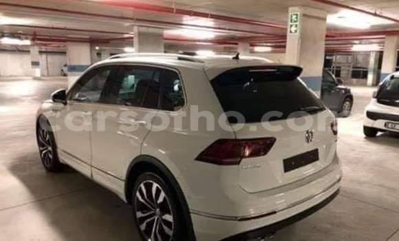Sayi Na hannu Volkswagen Tiguan White Mota in Maseru a Maseru Sayi Na hannu Volkswagen Tiguan White Mota in Maseru a Maseru