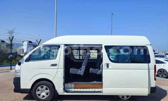 اشتري مستعمل Toyota Hiace White سيارة في Maputsoe في Leribe اشتري مستعمل Toyota Hiace White سيارة في Maputsoe في Leribe