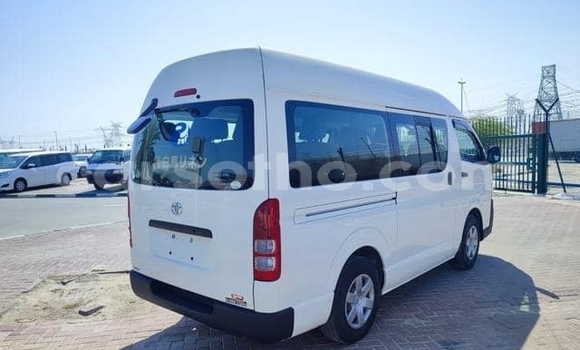 اشتري مستعمل Toyota Hiace White سيارة في Maputsoe في Leribe اشتري مستعمل Toyota Hiace White سيارة في Maputsoe في Leribe