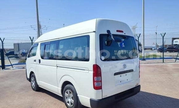 اشتري مستعمل Toyota Hiace White سيارة في Maputsoe في Leribe اشتري مستعمل Toyota Hiace White سيارة في Maputsoe في Leribe